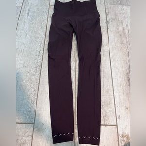 Lululemon leggings size 6